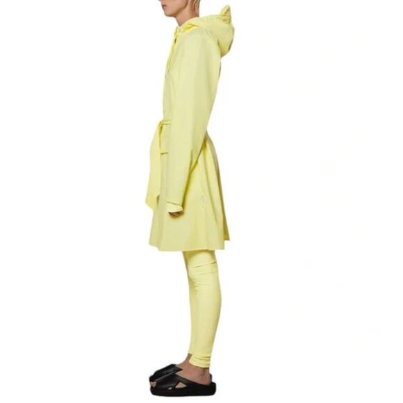 RAINS Jacket Curve Waterproof Rain Jacket in Straw Color (Yellow) Size Small - Picture 5 of 6